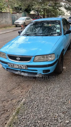 Nissan Sunny 2001 Blue