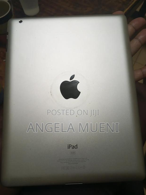 New Apple iPad 2 CDMA 16 GB Gray - main view