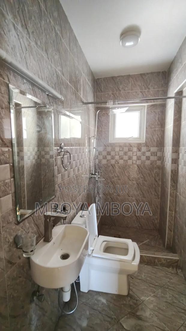 3bdrm Apartment in Parklands for rent - thumbnail 4