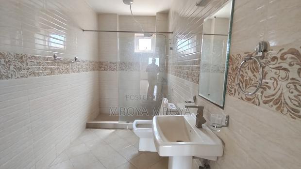 3bdrm Apartment in Parklands for rent - thumbnail 6
