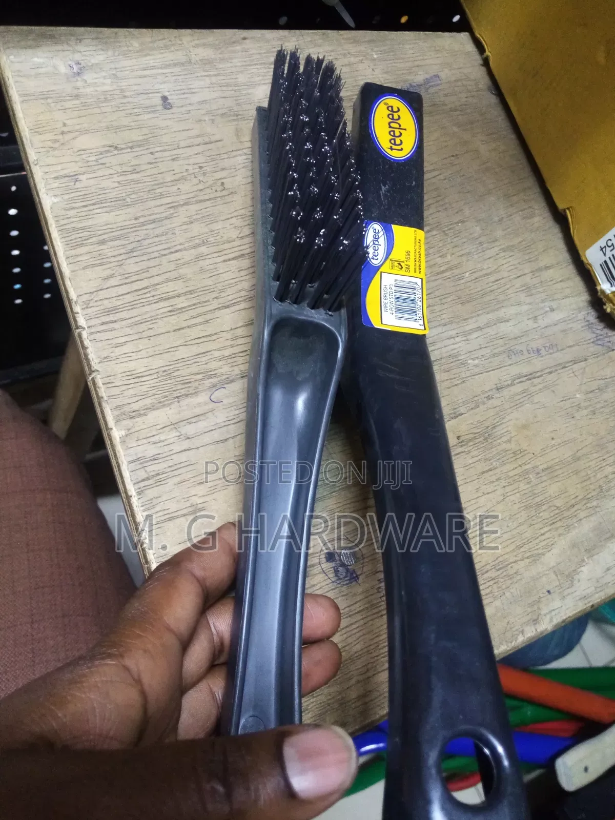 Tepee Wire Brush