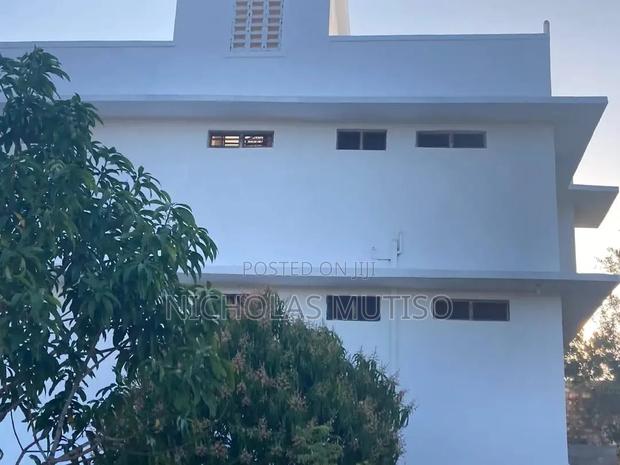 4bdrm Maisonette in Town Centre for sale - thumbnail 3