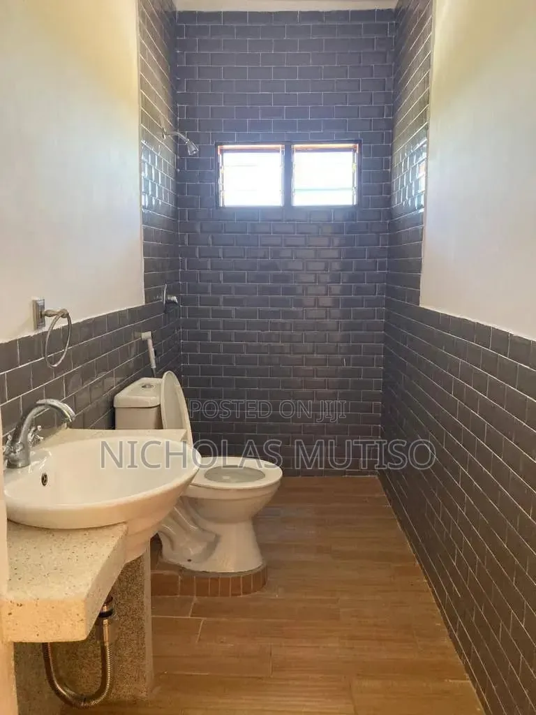 4bdrm Maisonette in Town Centre for sale