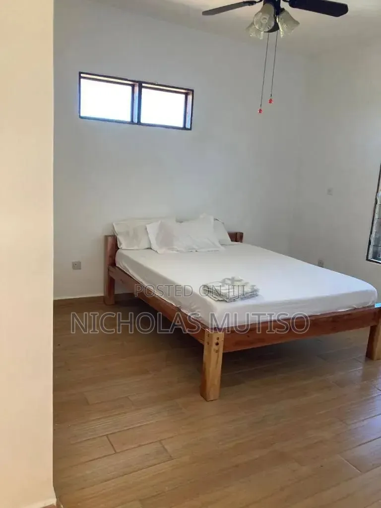 4bdrm Maisonette in Town Centre for sale