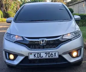 Honda Fit 2016 Silver