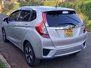 Honda Fit 2016 Silver