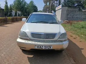 Toyota Harrier 2000 White