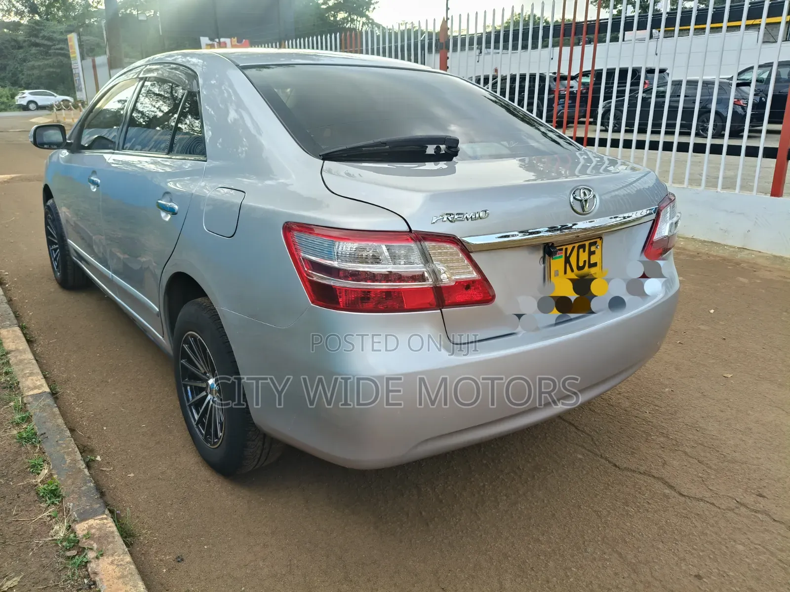 Toyota Premio 2009 Silver