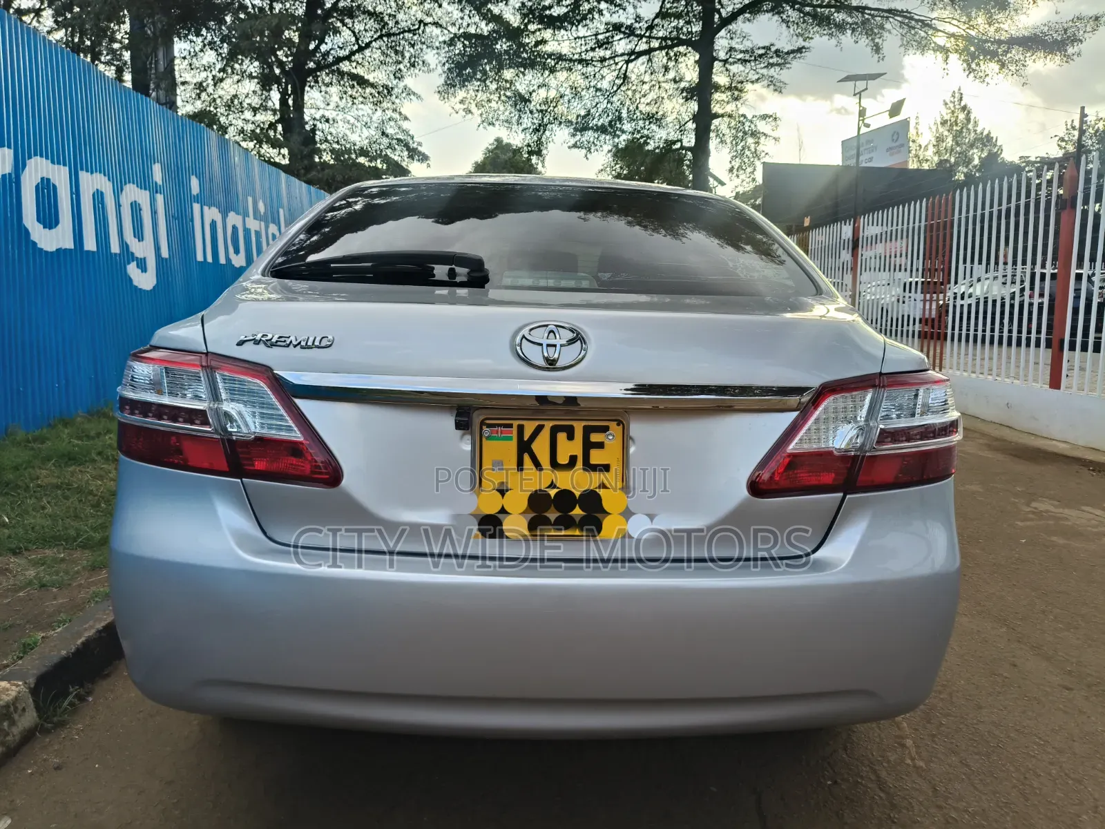 Toyota Premio 2009 Silver