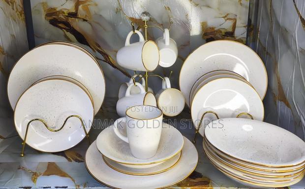 24pcs Slightly White Cream Base Glaze Ceramic Dinner Set - main view