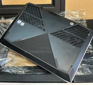 Laptop HP Omen 15-dh002nr 16GB Intel Core i7 SSD 512GB