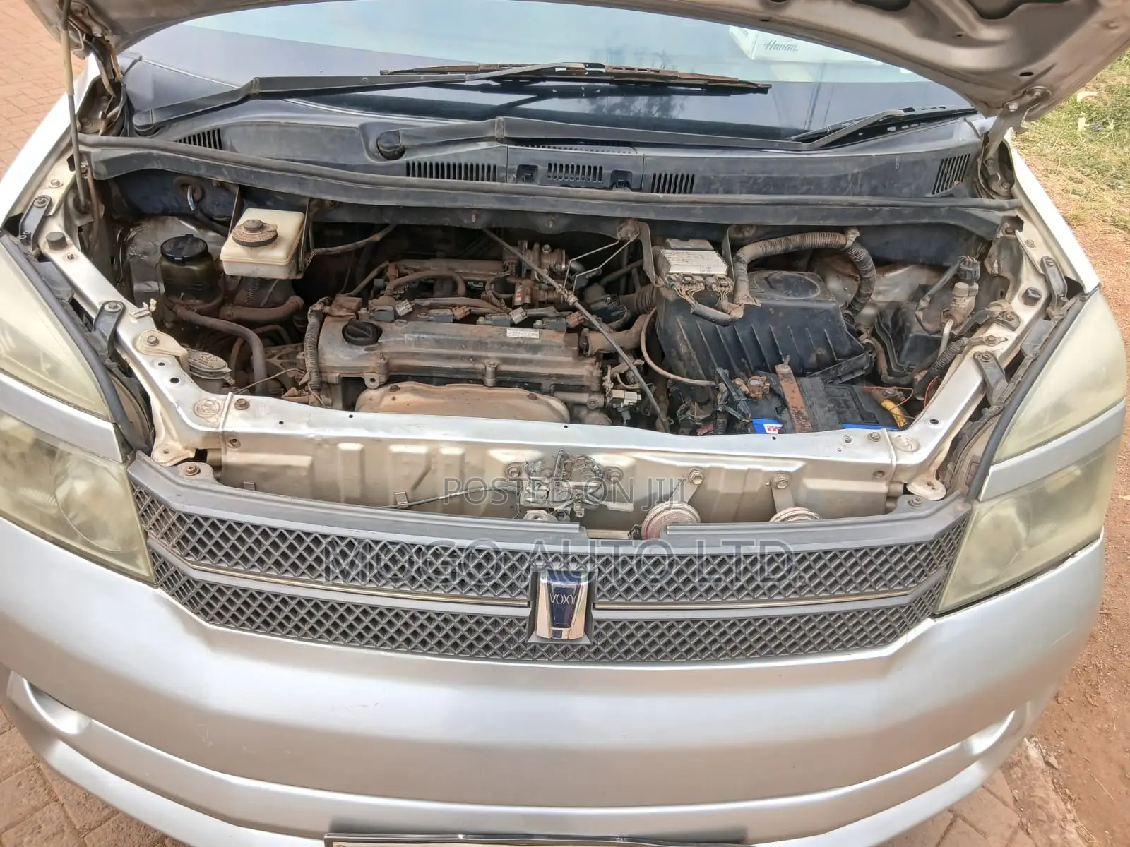 Toyota Voxy 2006 Silver