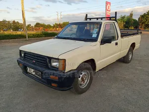 Mitsubishi L200 1999 Beige