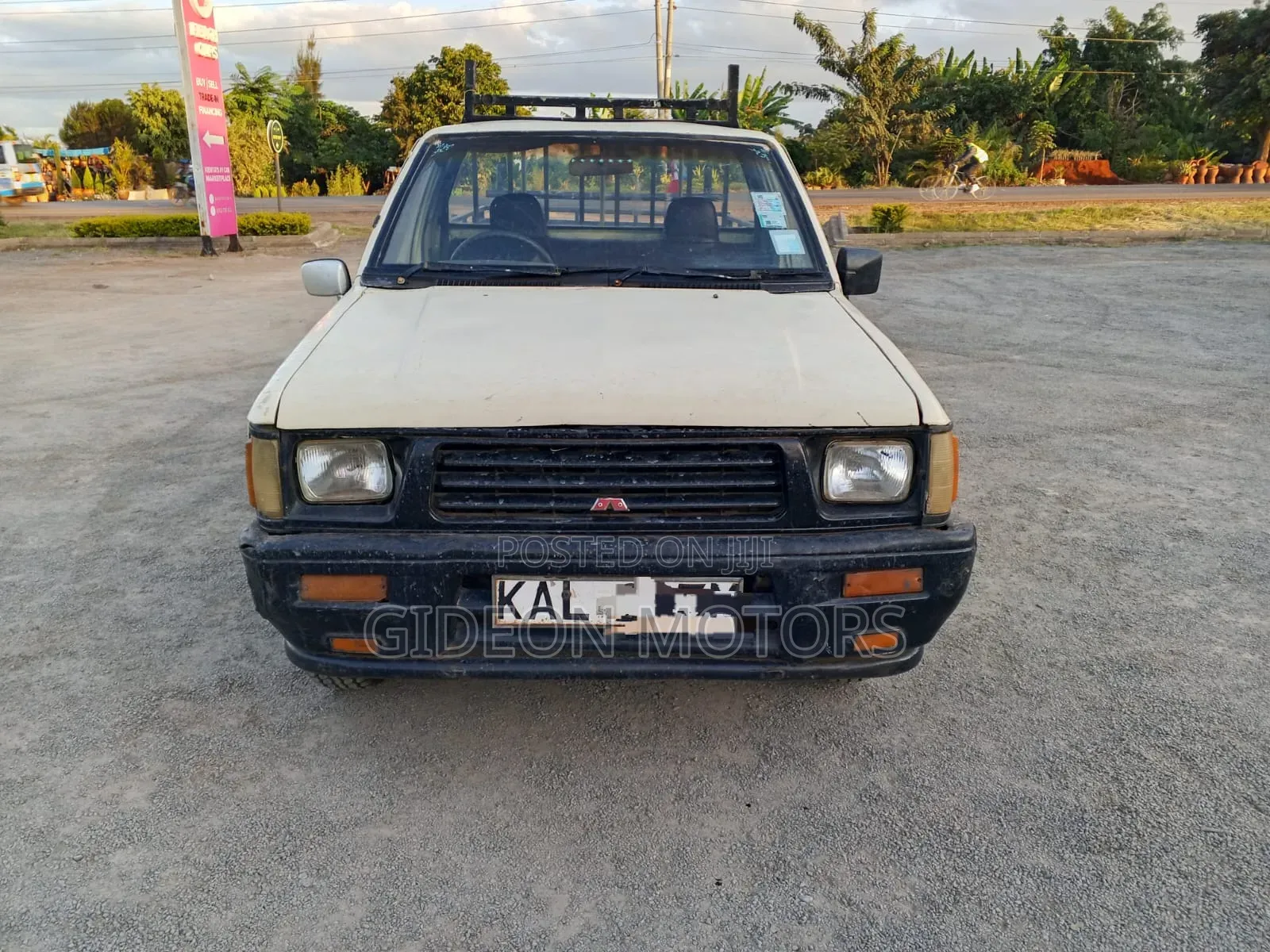 Mitsubishi L200 1999 Beige