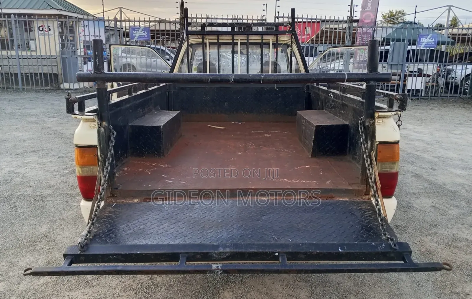 Mitsubishi L200 1999 Beige