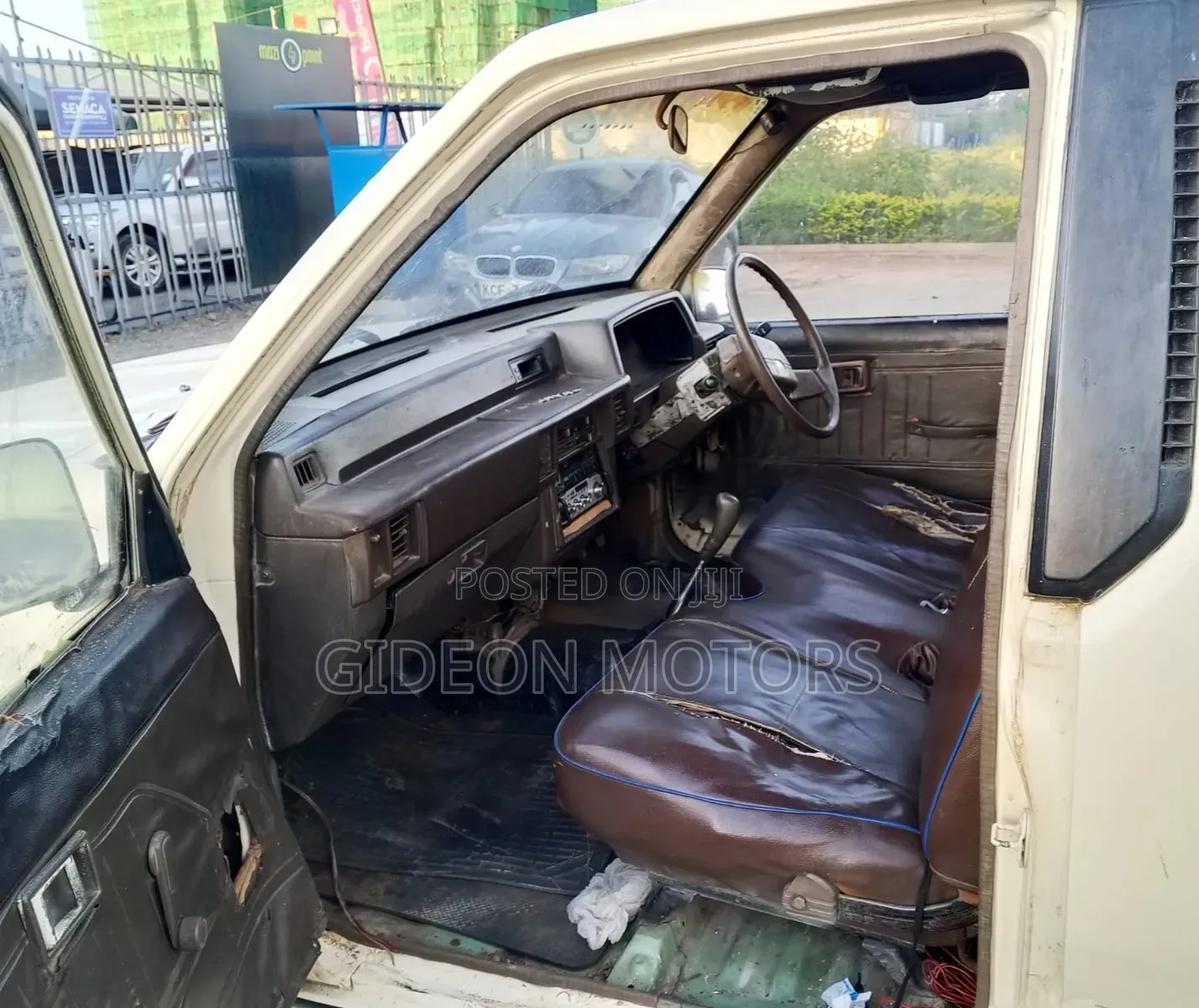 Mitsubishi L200 1999 Beige