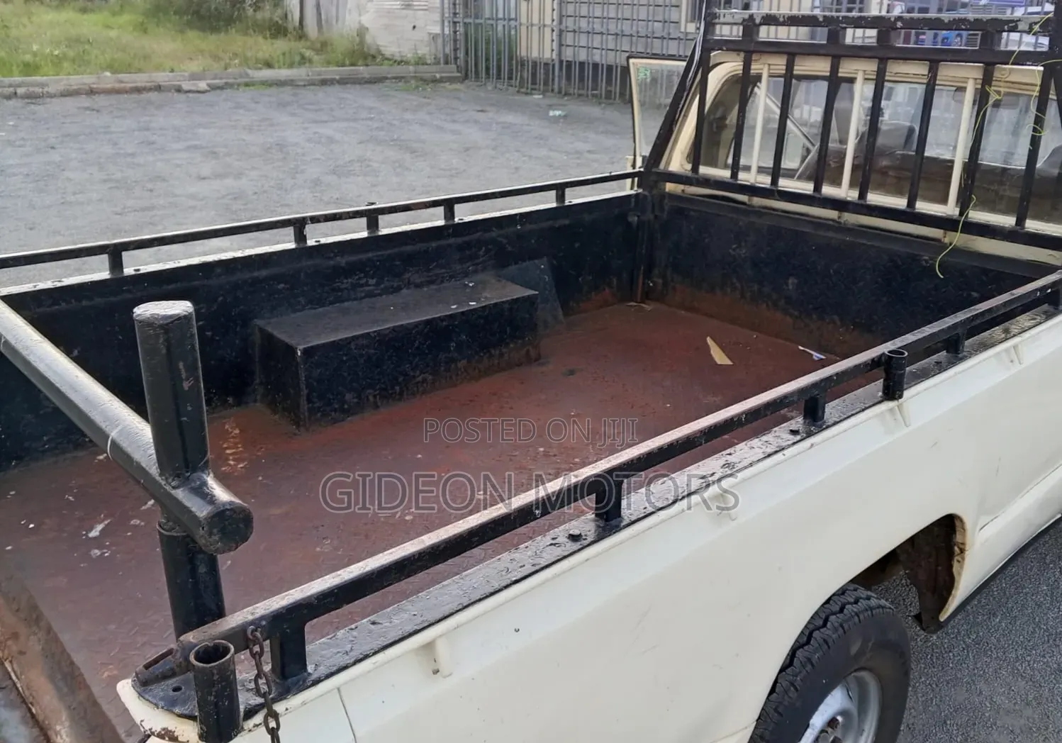 Mitsubishi L200 1999 Beige