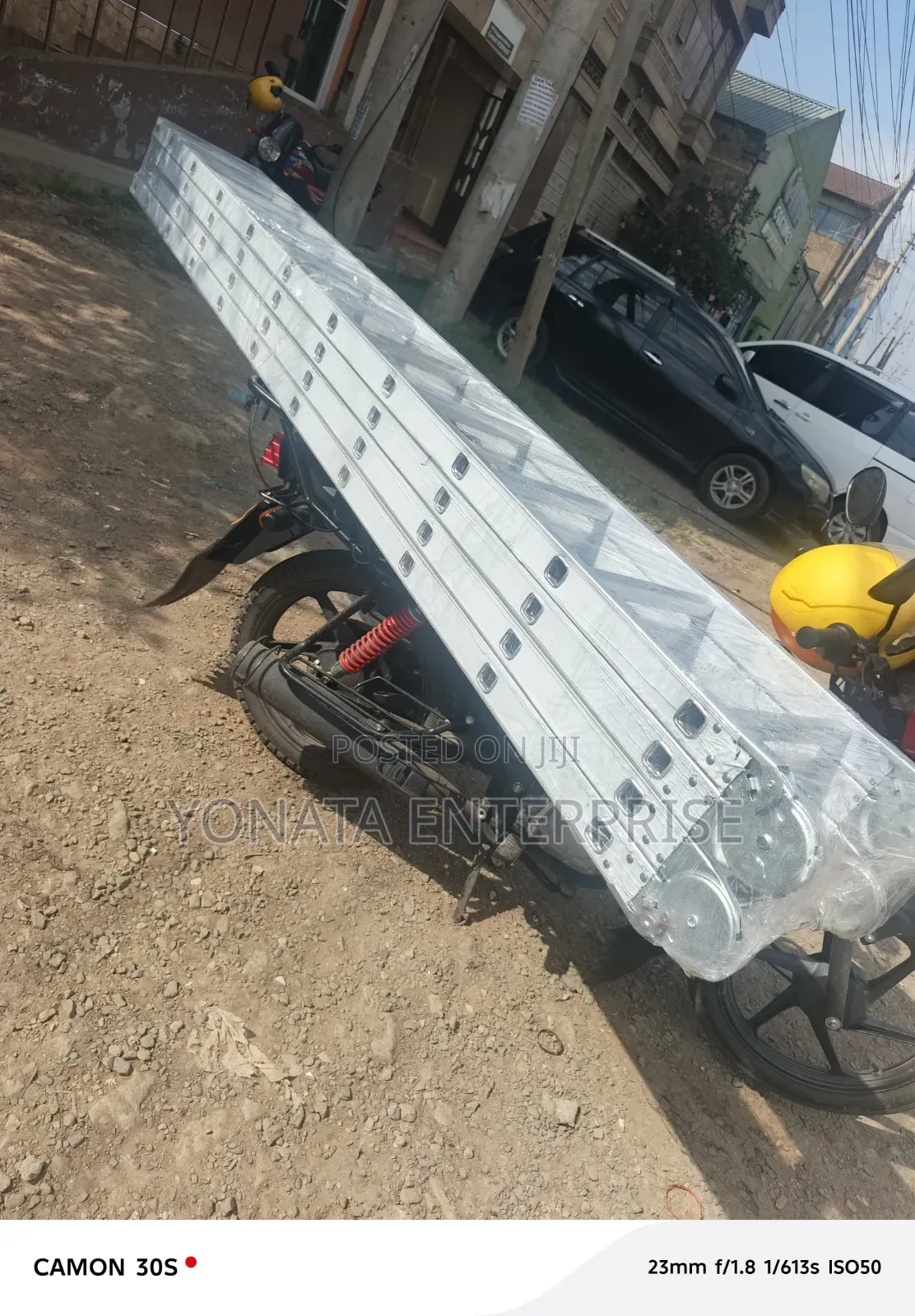Brand New 40ft Foldable Ladder(4*10)