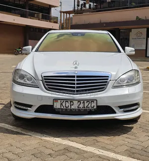 Mercedes-Benz E200 2010 White