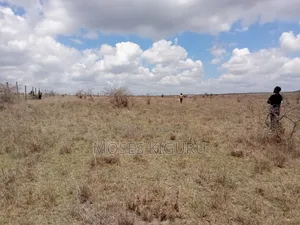 Konza 50x100 Plot for Sale