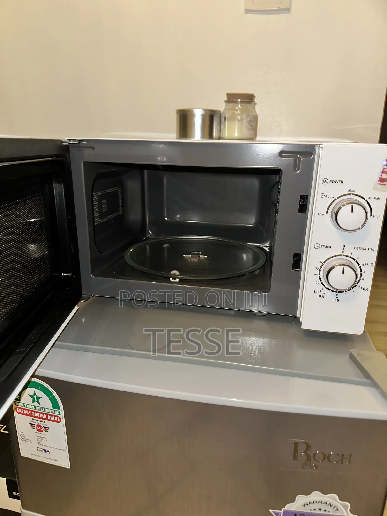 Mika White Microwave