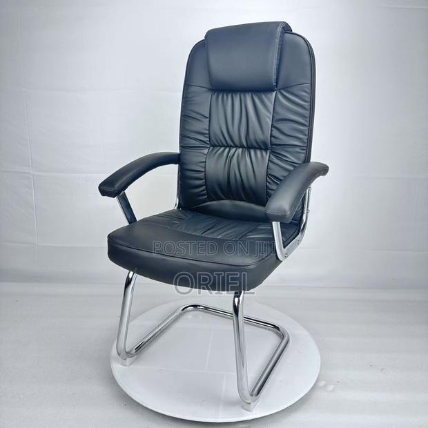 Office Chair : Sled Base Office Leather Chair - thumbnail 4