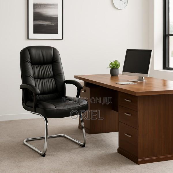Office Chair : Sled Base Office Leather Chair - thumbnail 8