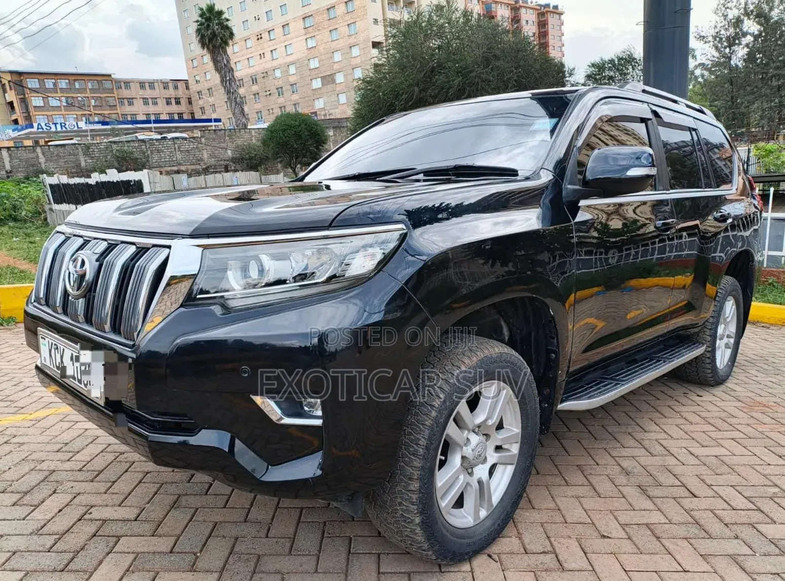 Toyota Land Cruiser Prado 2011