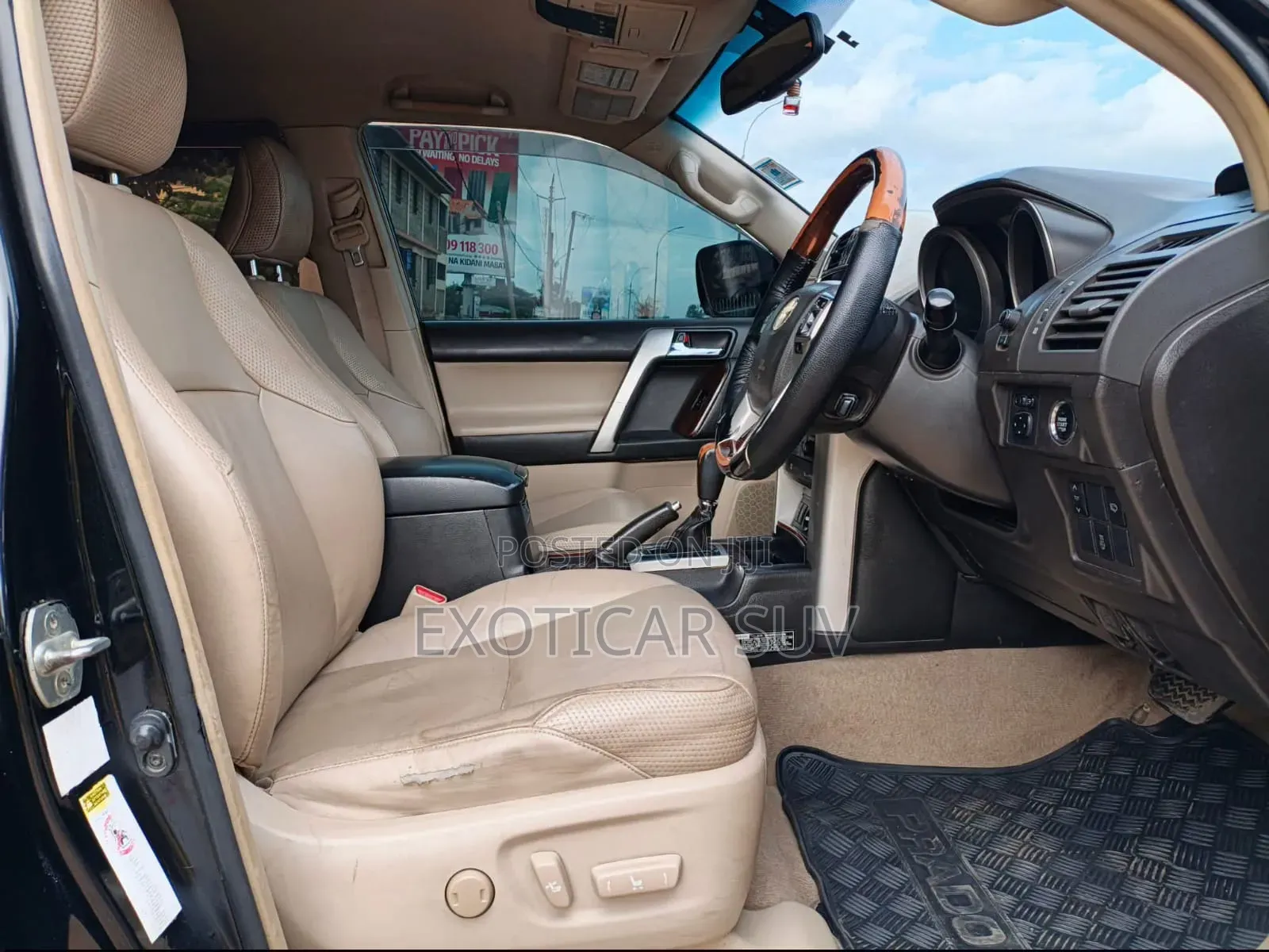 Toyota Land Cruiser Prado 2011