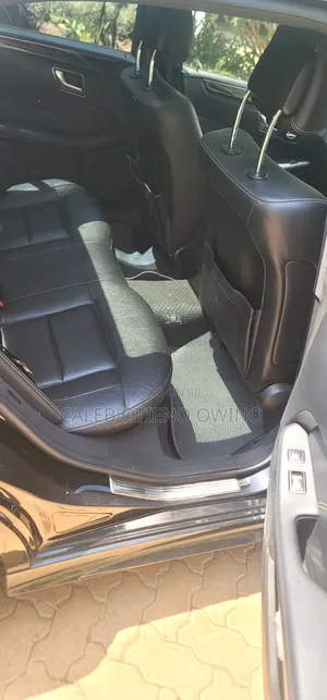 Mercedes-Benz E250 SV Premium 2014 Black