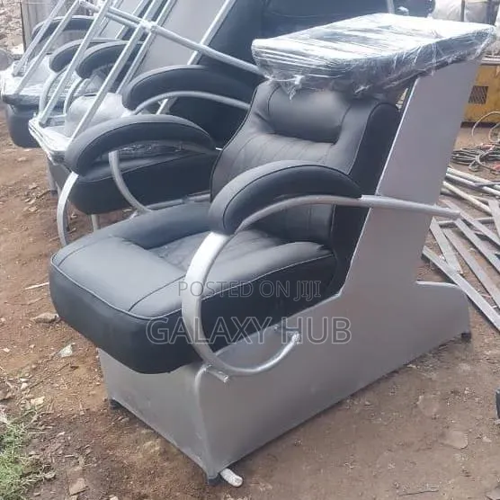 Modern Executive Barber Chair With Sink