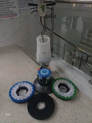 Heavy-Duty Commercial Floor Scrubber Machine