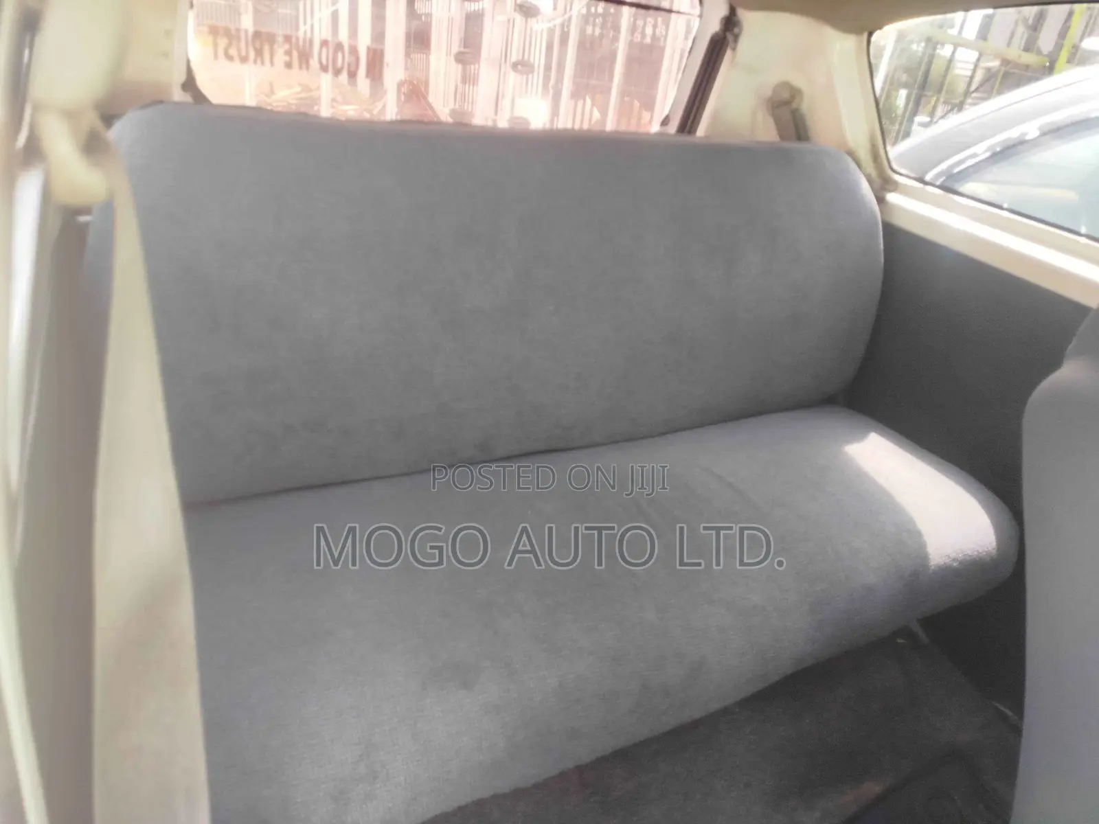 Daihatsu Mira 2014 White