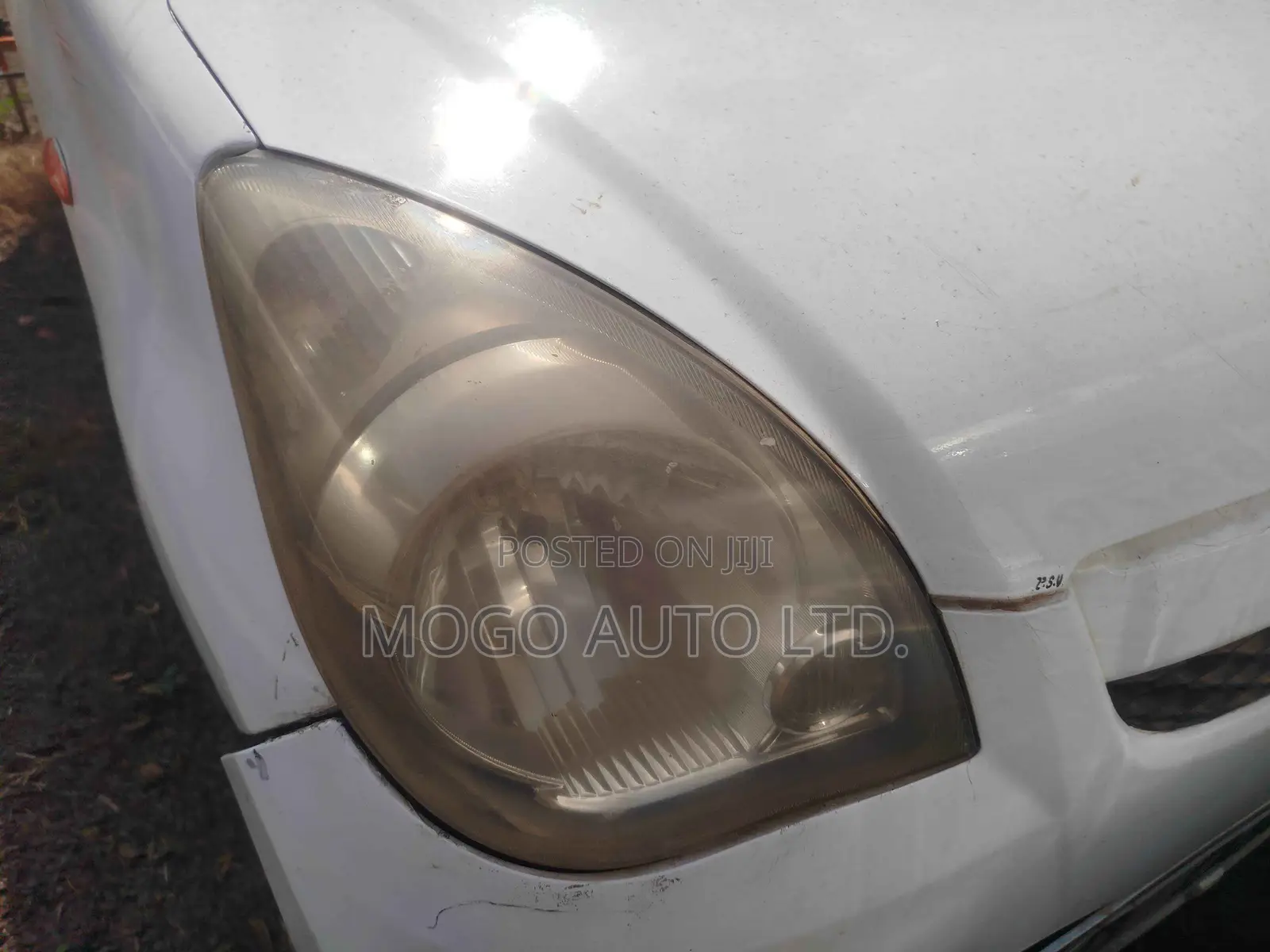 Daihatsu Mira 2014 White