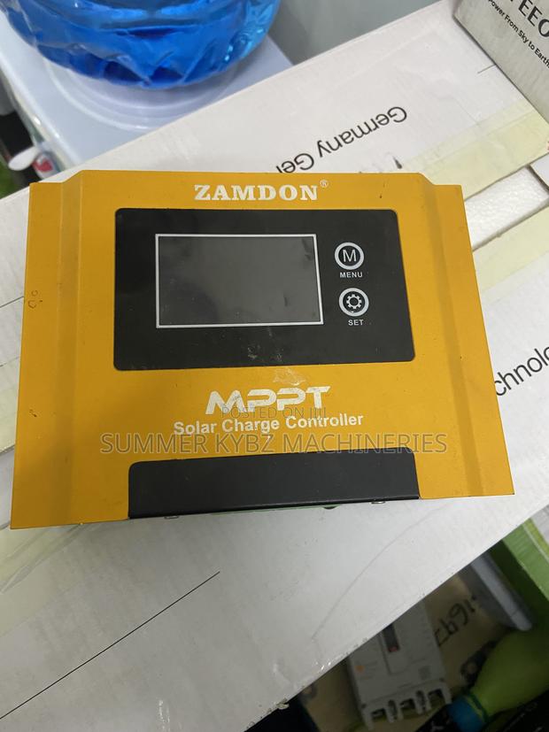 Zamdon MPPT Solar Charge Controller - main view