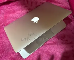 Laptop Apple MacBook Air 4GB Intel Core i5 HDD+SSD 500GB
