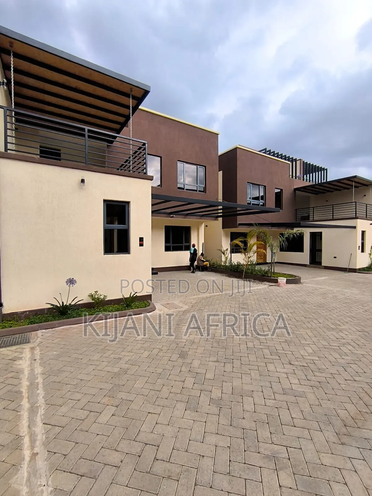 4bdrm Maisonette in Ruaka for sale