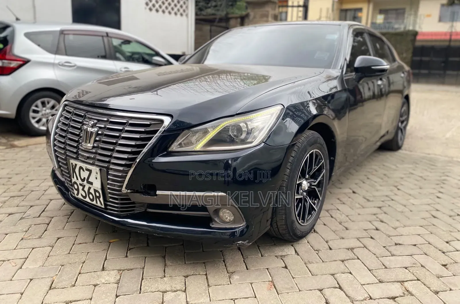 Toyota Crown 2013 Black