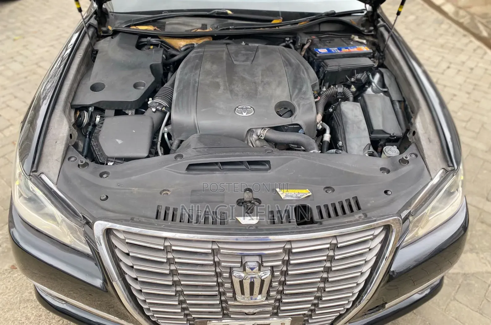 Toyota Crown 2013 Black