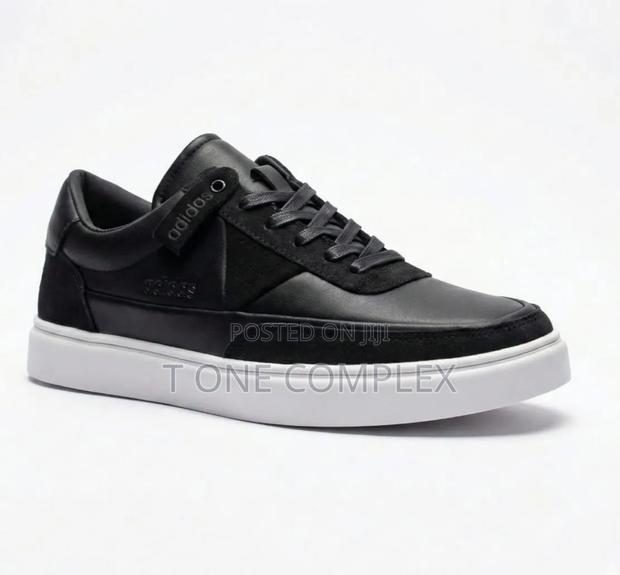 Adidas Style Urban Edge Sneakers Black Brown and Grey