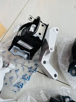 Shock Mounting Struts for Nissan Tiida Right /Left