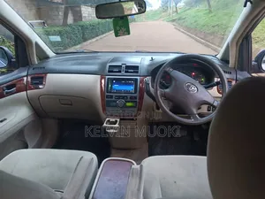 Toyota Ipsum 2003 Silver