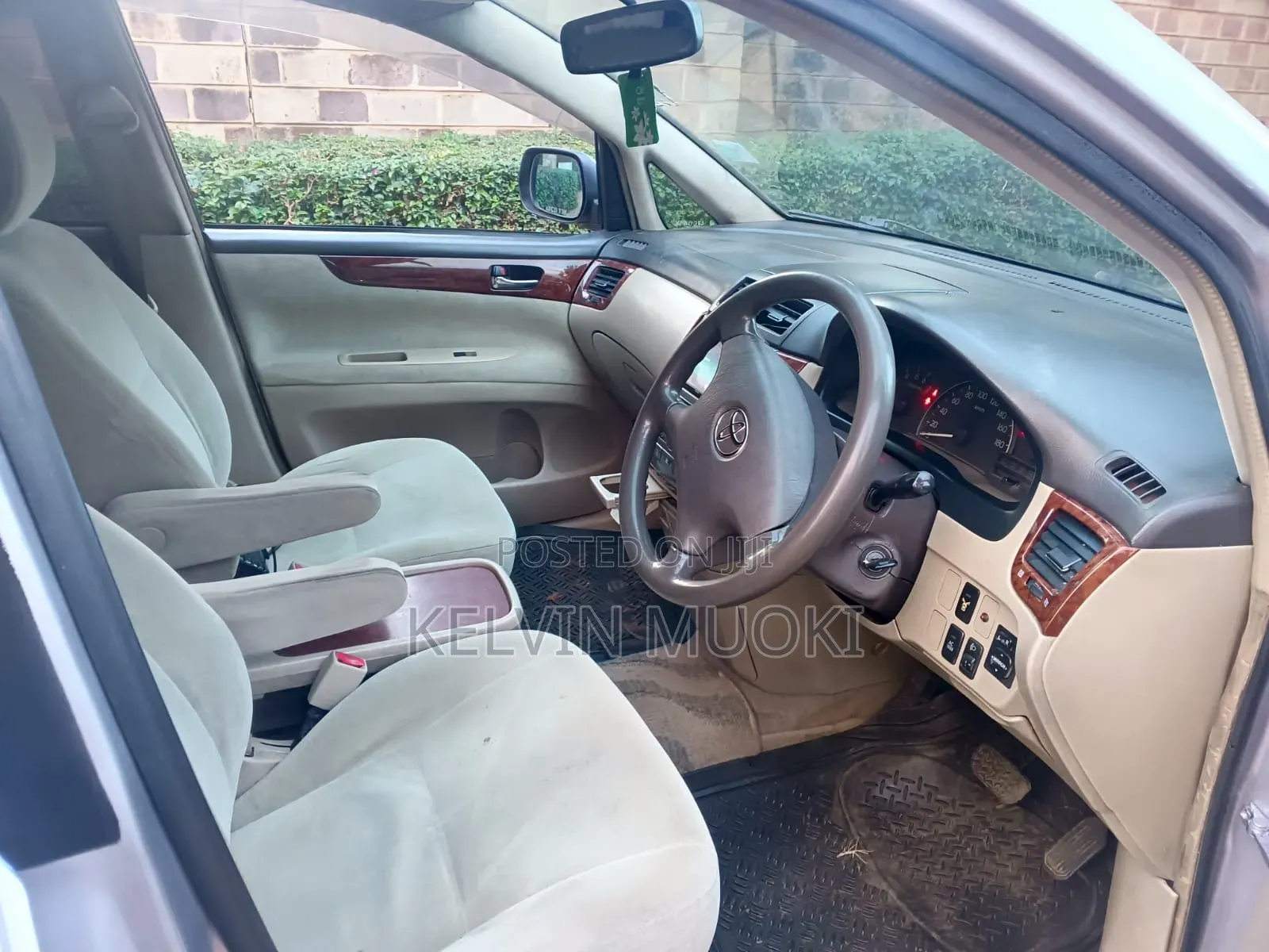 Toyota Ipsum 2003 Silver