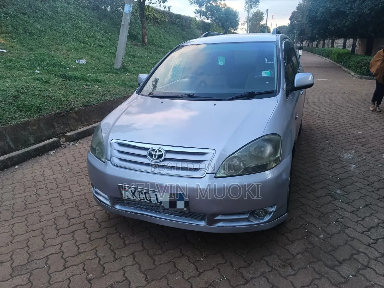 Toyota Ipsum 2003 Silver