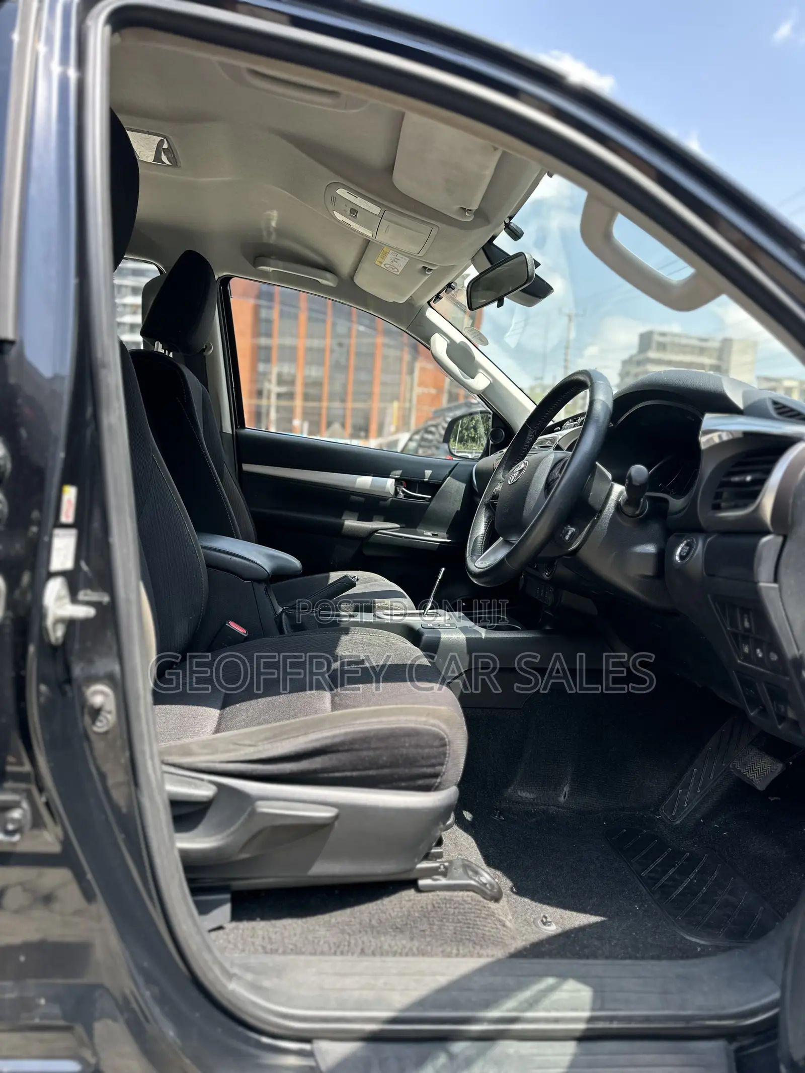 Toyota Hilux 2019 Black