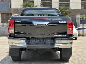 Toyota Hilux 2019 Black