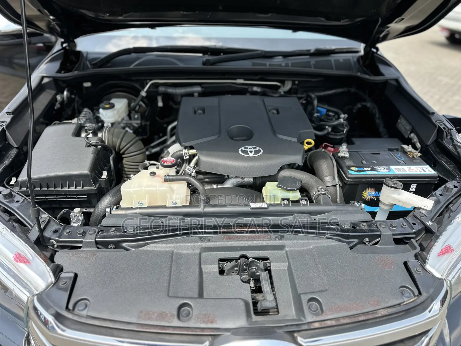 Toyota Hilux 2019 Black