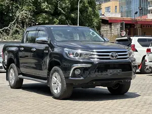 Toyota Hilux 2019 Black