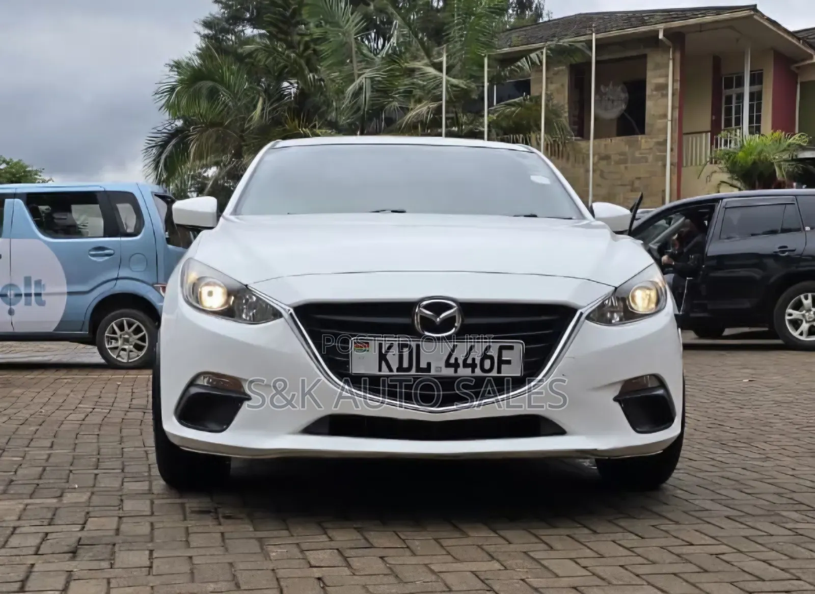 Mazda Axela 2016 White