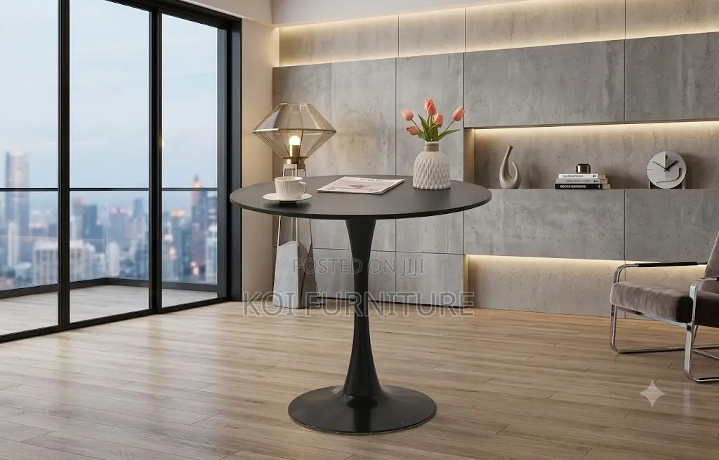 Coffee Table; Round Marble Breetewe Coffee Table